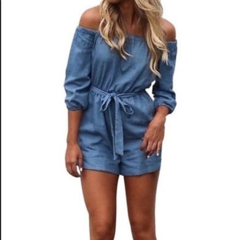 (Runs Small, Size 12) Casual Off-the-Shoulders Romper BRAND NEW